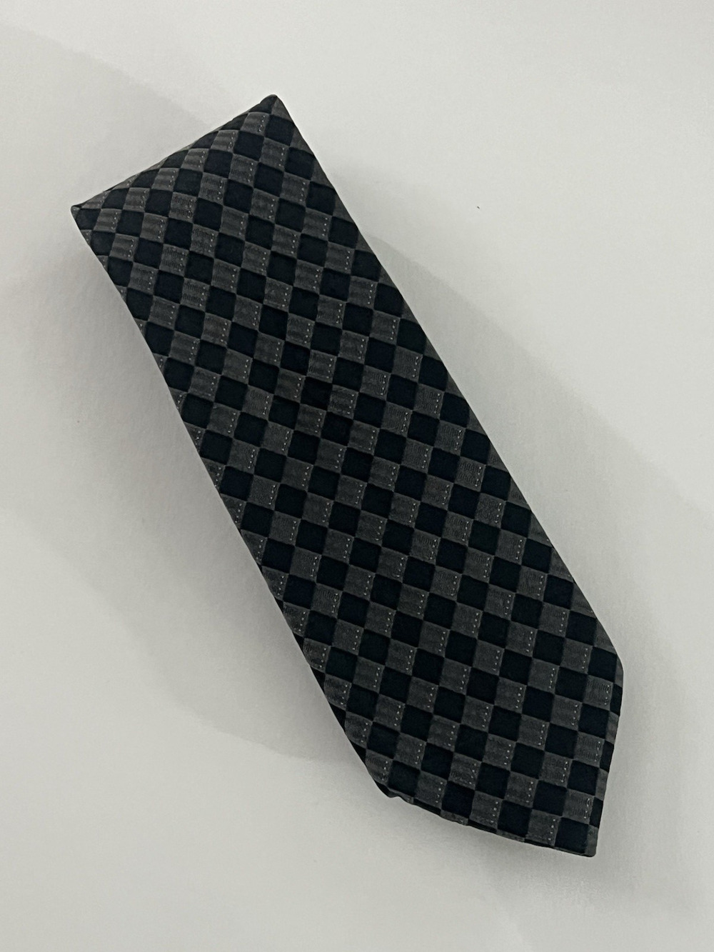Calvin Klein Men's Necktie Black Gray Checkered Geometric 100% Silk